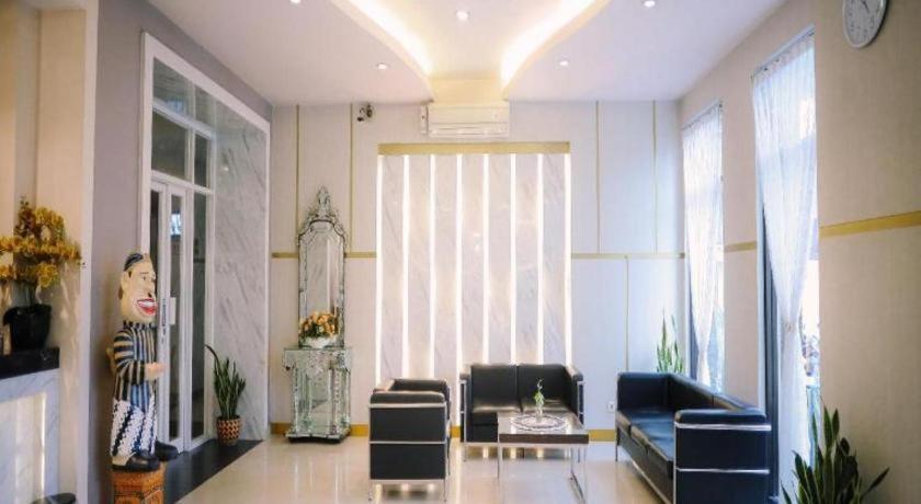 Grand Malioboro Yogyakarta Hotel Bagian luar foto