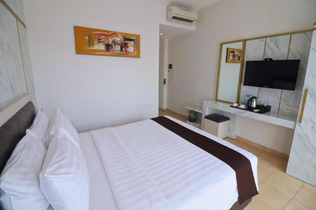 Grand Malioboro Yogyakarta Hotel Bagian luar foto