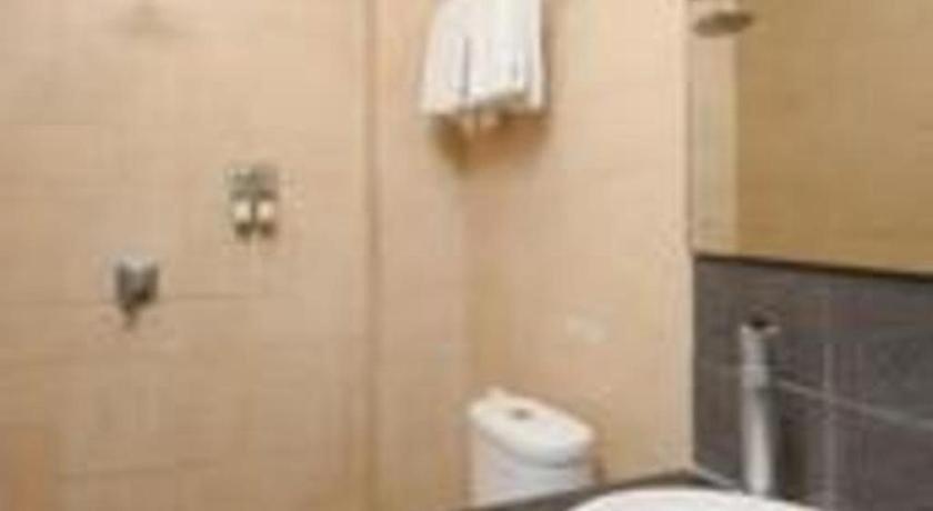 Grand Malioboro Yogyakarta Hotel Bagian luar foto